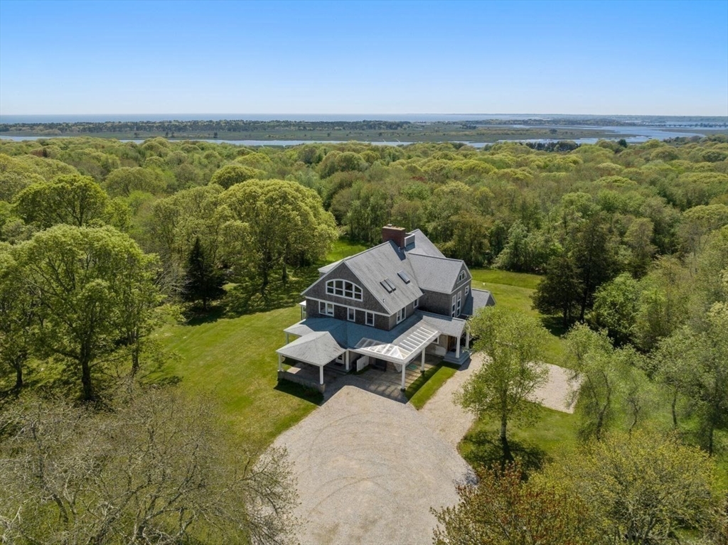 1069 Horseneck Rd