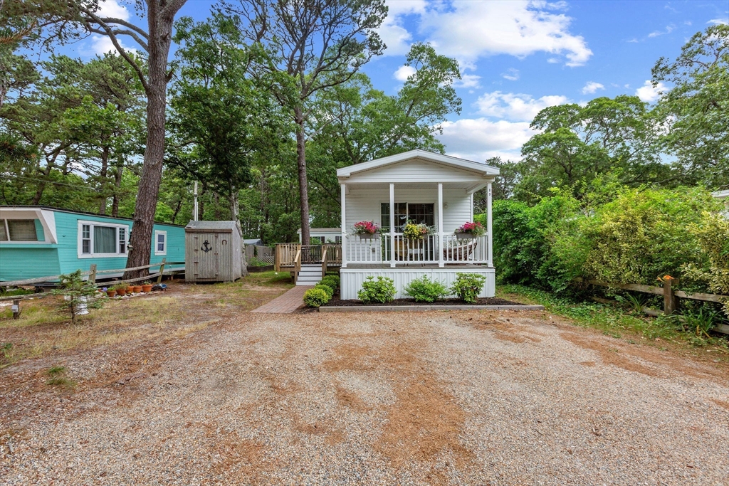 210 West Road B9
