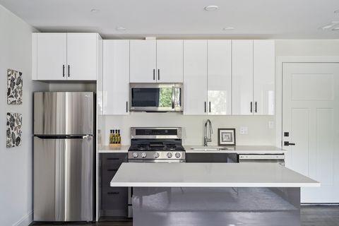 317 Belgrade Ave 303 Boston MA 02131