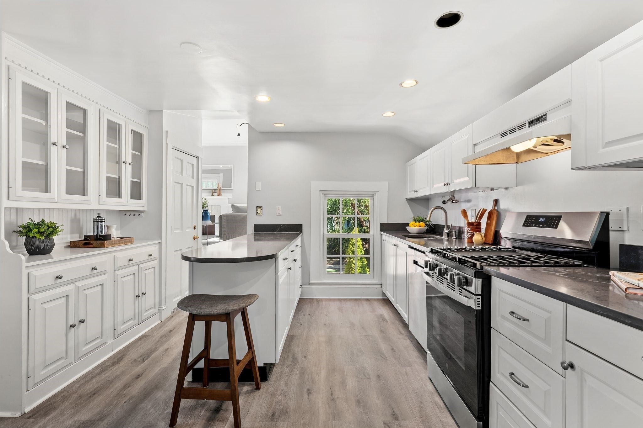 33-35 Green St #3, Boston, MA Photo #8