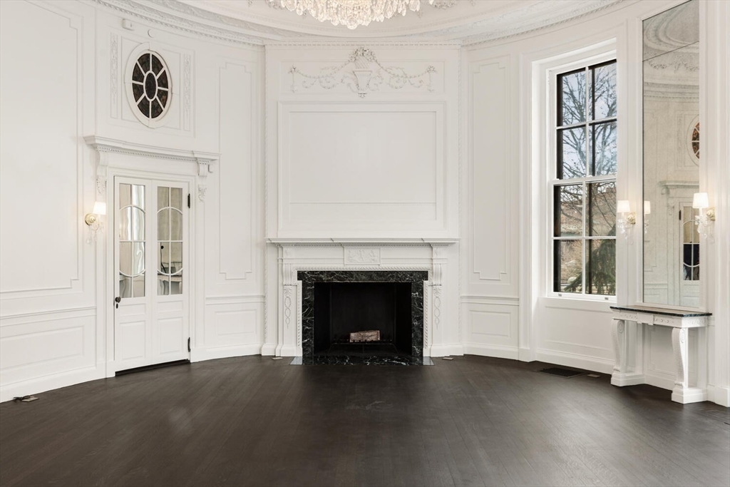 409 Commonwealth Avenue B