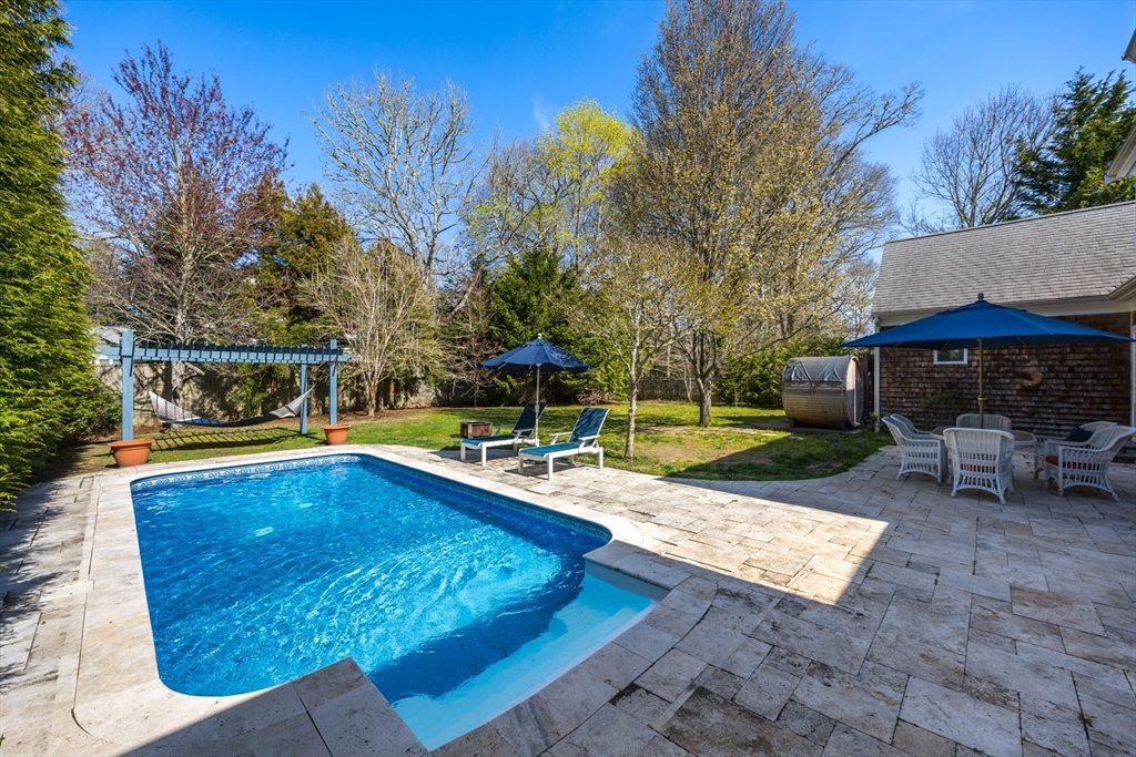 Barnstable, Massachusetts 02655, United States, 4 Bedrooms Bedrooms, ,3 BathroomsBathrooms,Residential,Pending,131642