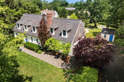 10 Westmoreland Falmouth MA 02540