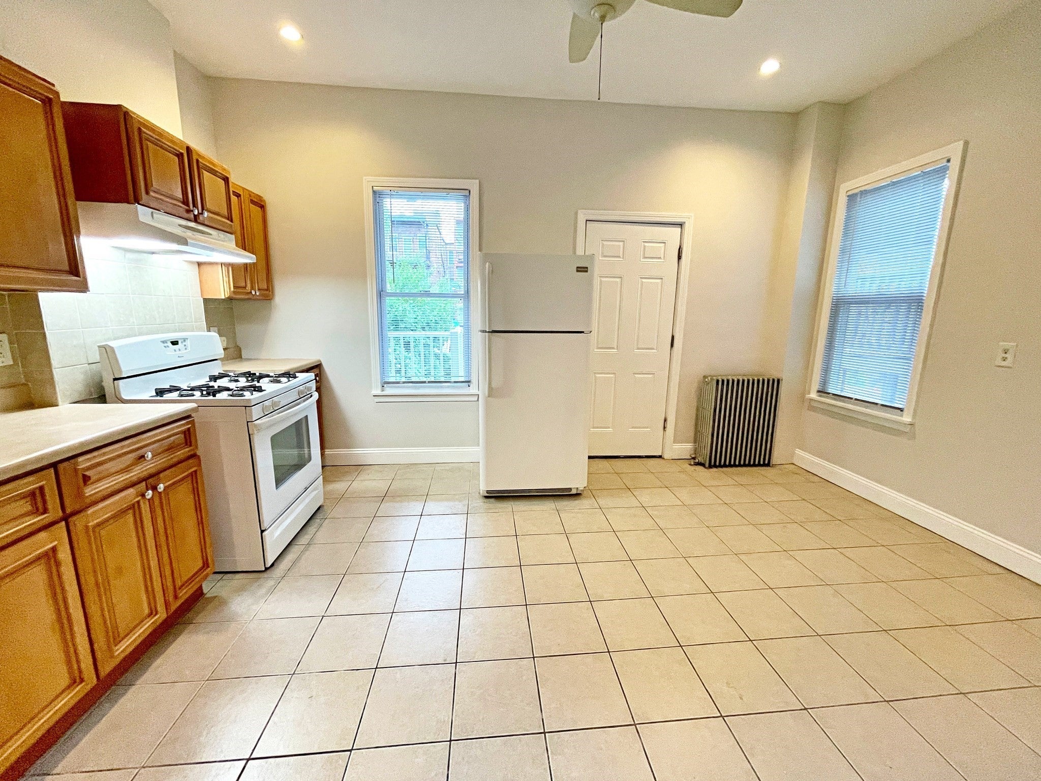 92 Webster St 1
