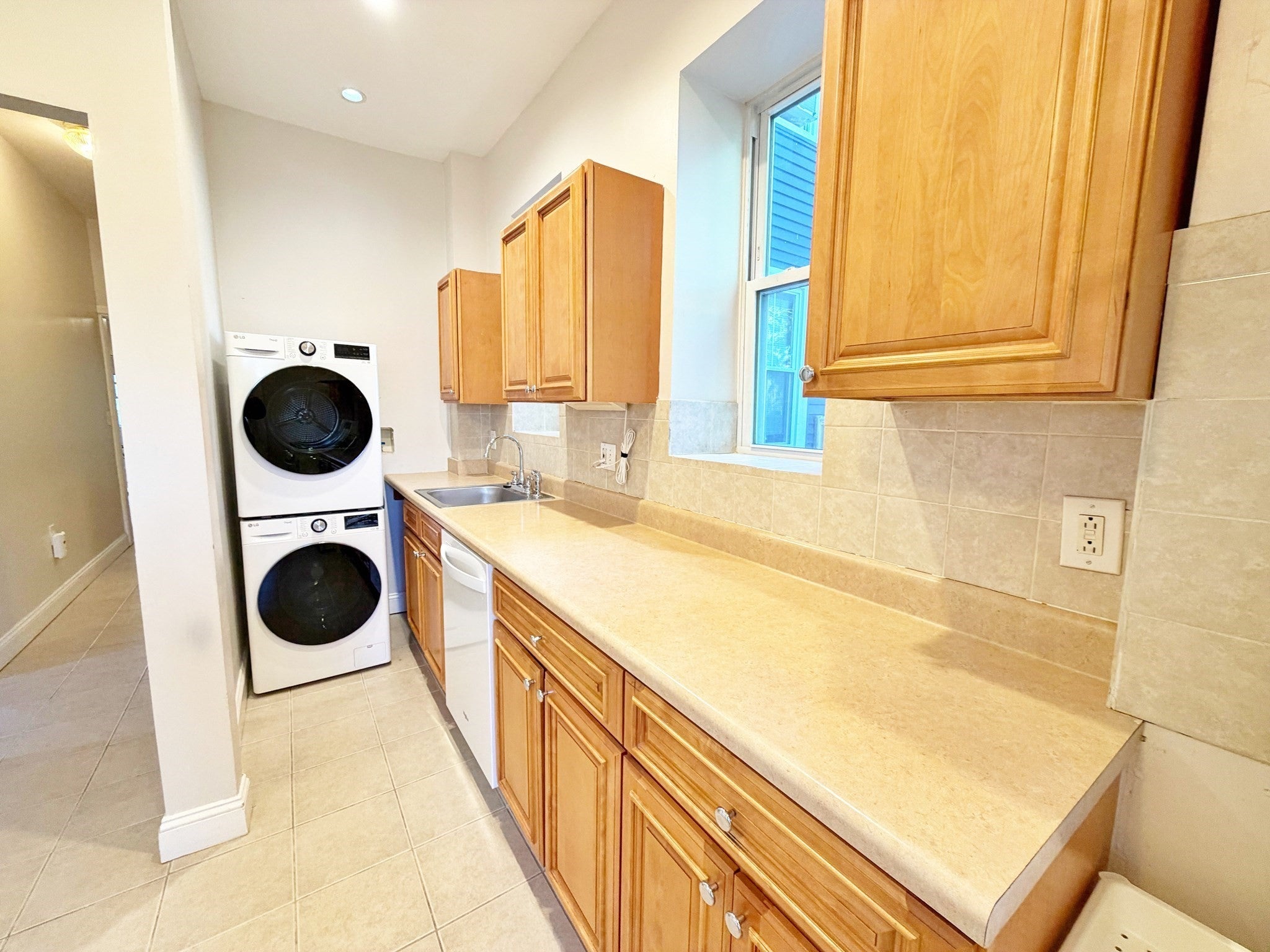 92 Webster St #1, Boston, MA, 92 Webster St #1, Boston, MA Photo #4