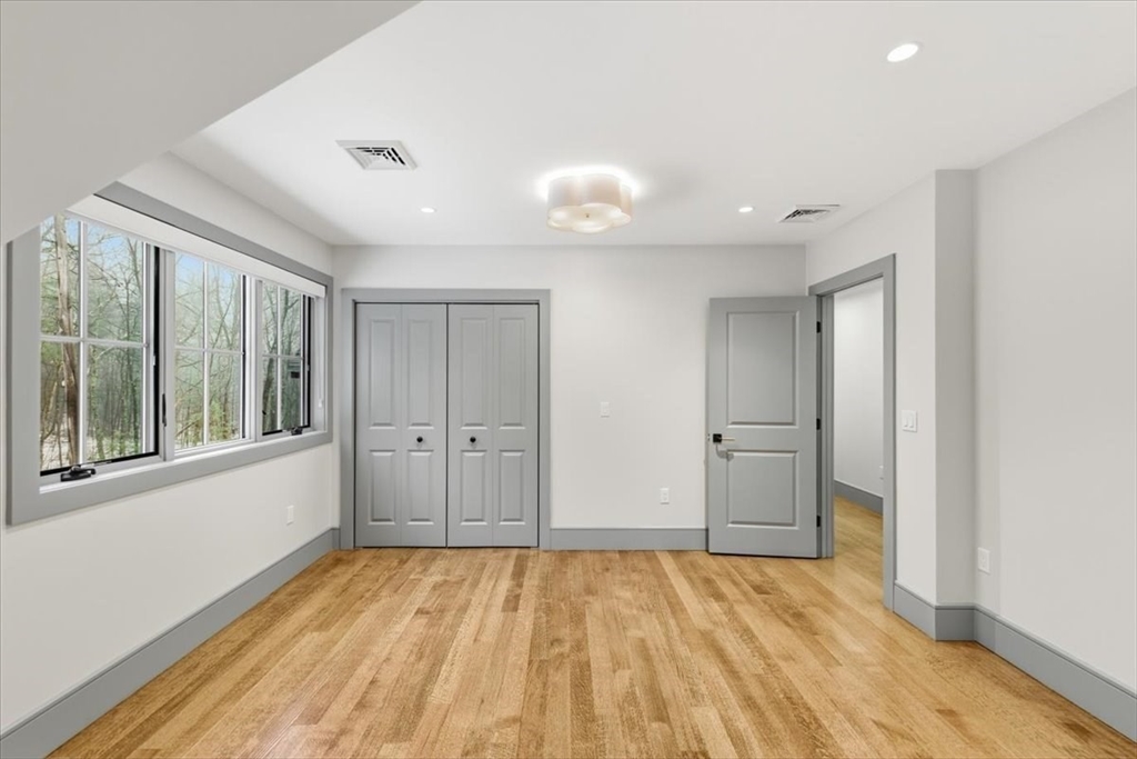 22 Kruger Rd, Hopkinton, MA Photo #24