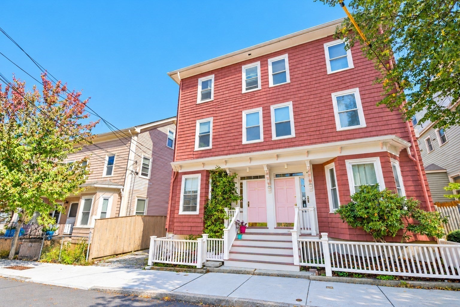 Photo of 247 Chestnut St, Cambridge, MA