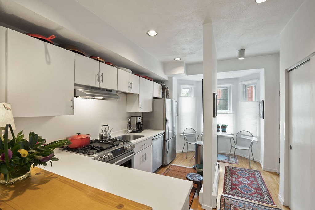 Click for 26 Bigelow St #A, Cambridge, MA slideshow