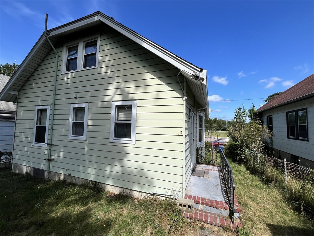 12 Livesey Pkwy