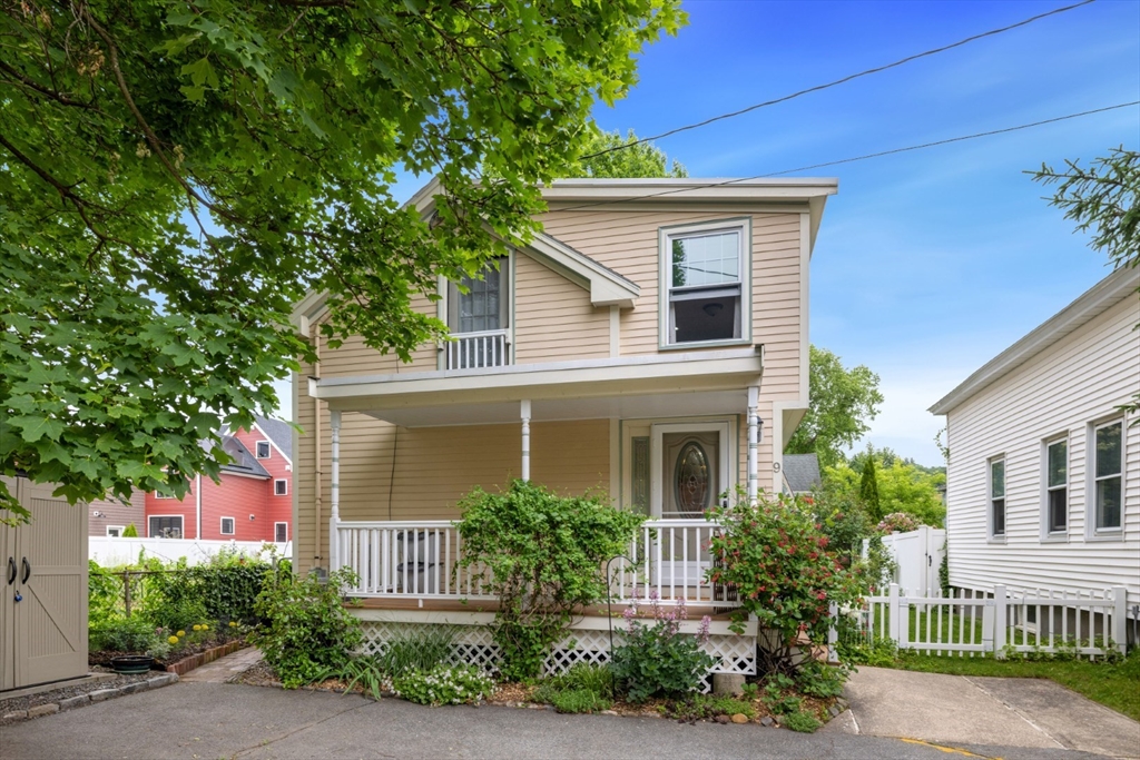 9 Emerson Ct