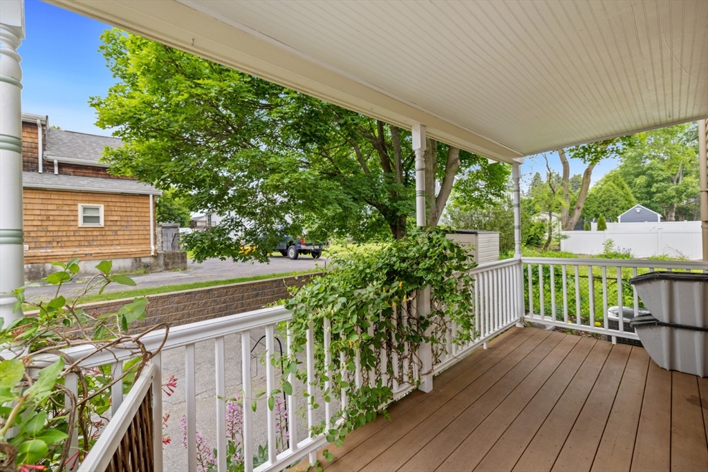 9 Emerson Ct