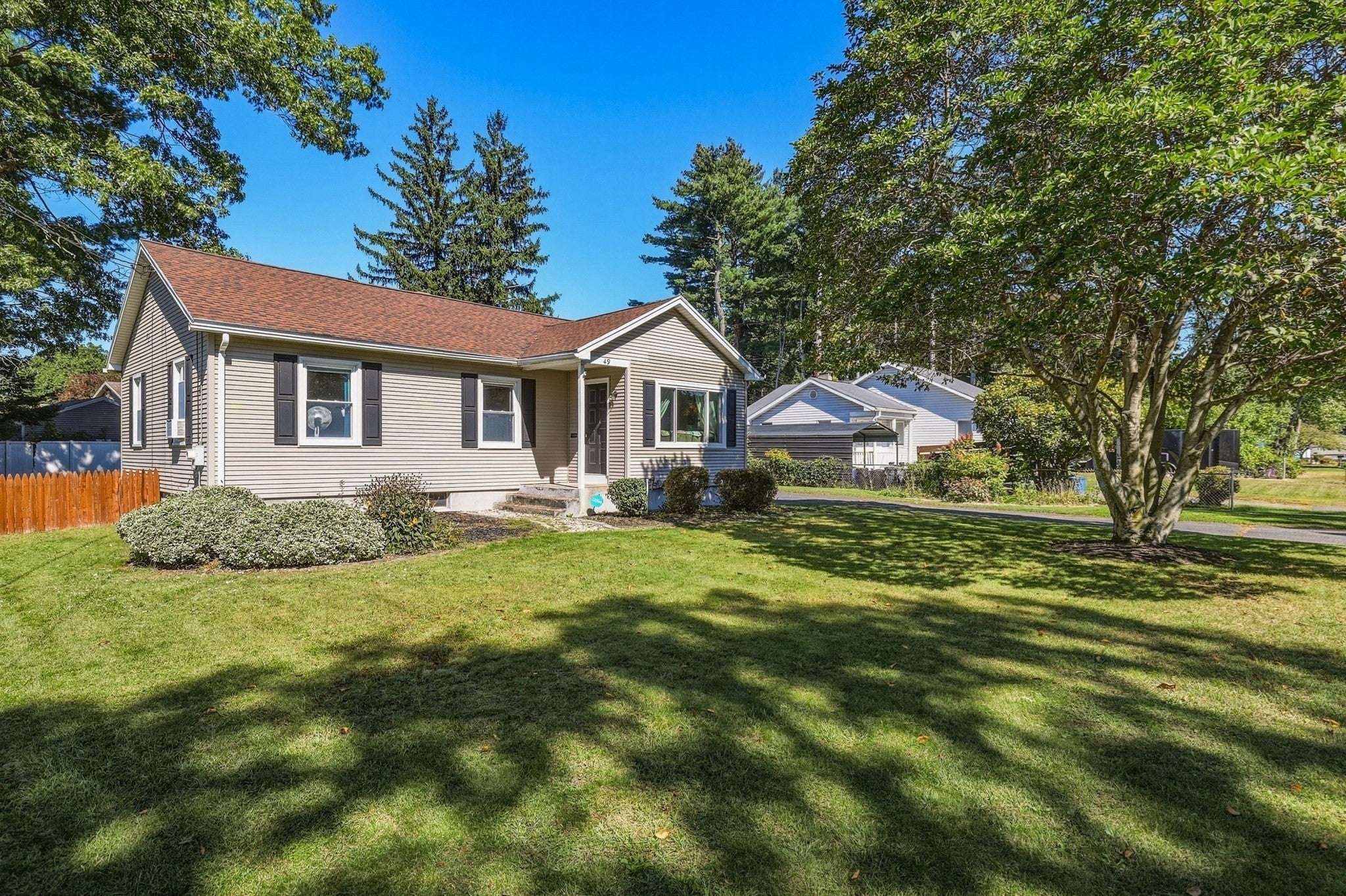49 Crest St, Ludlow, MA, 49 Crest St, Ludlow, MA Photo #29