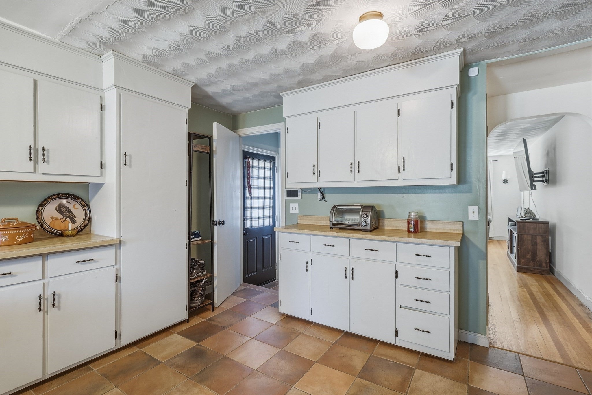 49 Crest St, Ludlow, MA, 49 Crest St, Ludlow, MA Photo #6