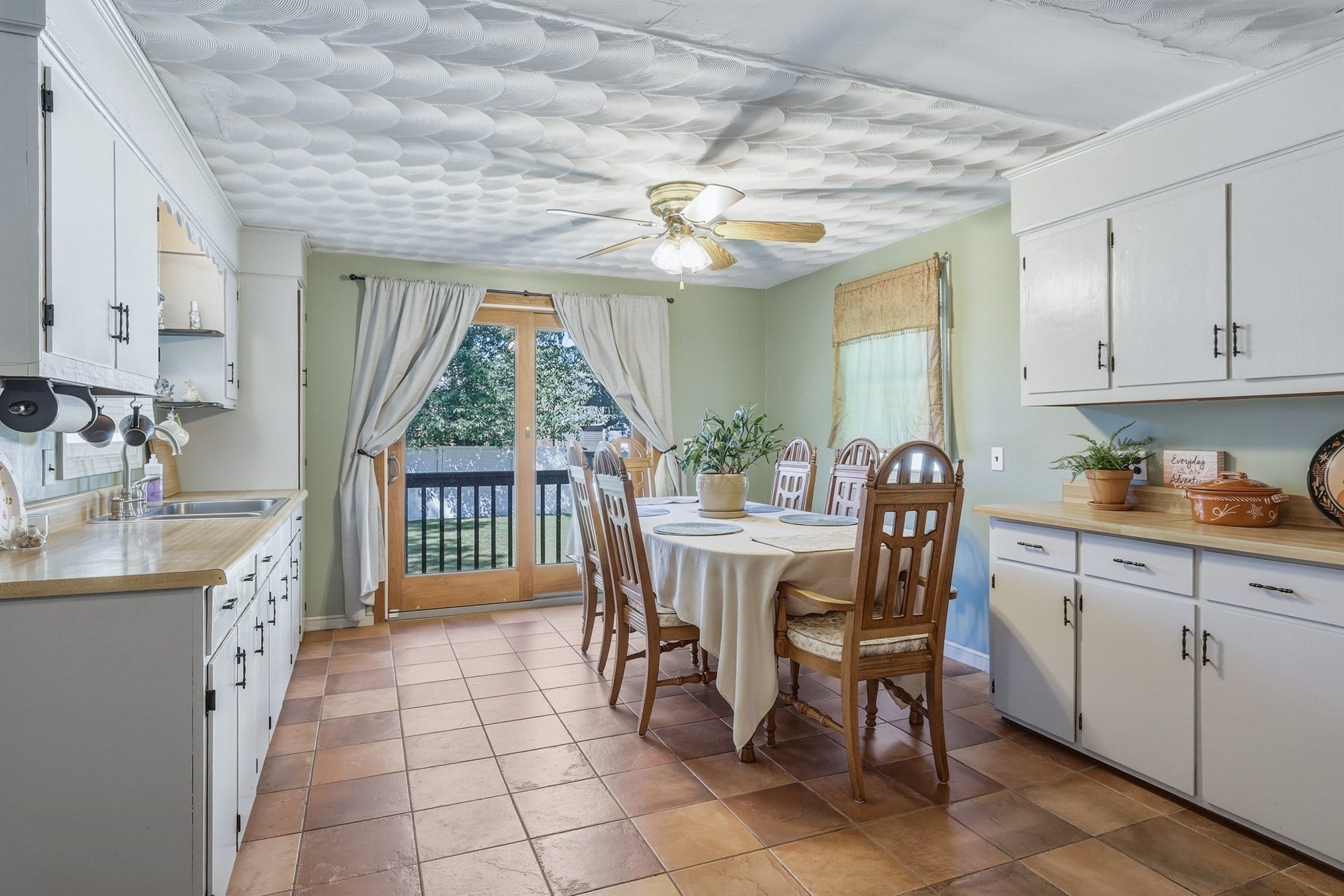 49 Crest St, Ludlow, MA, 49 Crest St, Ludlow, MA Photo #5
