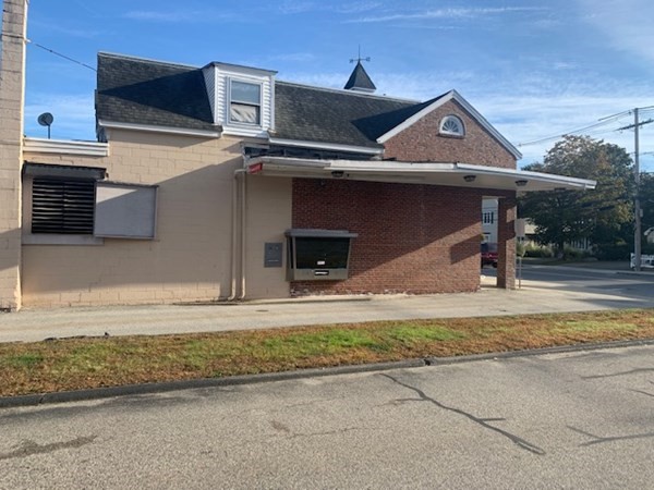 30 Main St