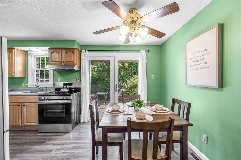 16 Corey Colonial #16, Agawam, MA, 16 Corey Colonial #16, Agawam, MA Photo #7