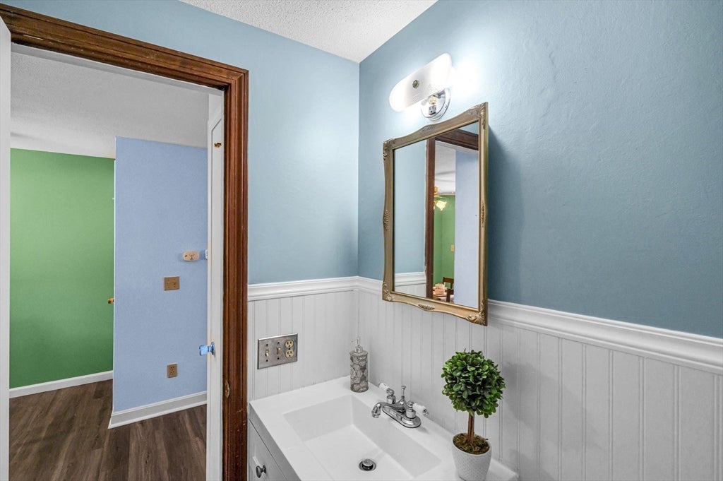 16 Corey Colonial #16, Agawam, MA, 16 Corey Colonial #16, Agawam, MA Photo #13