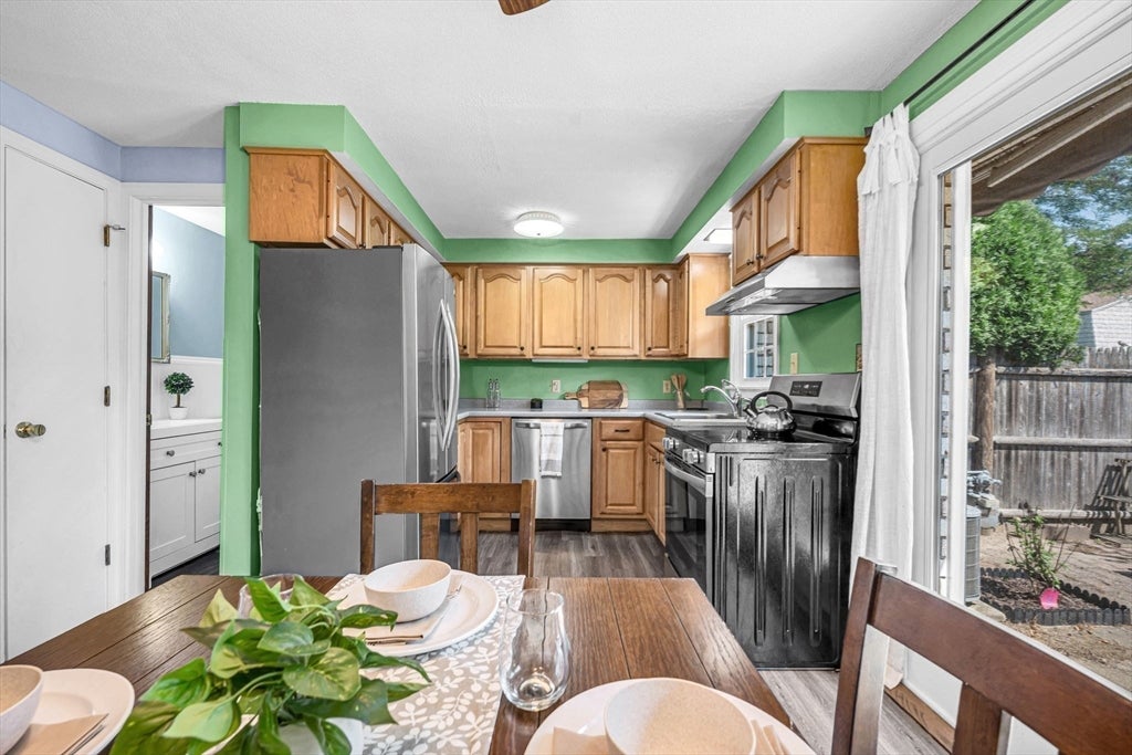 16 Corey Colonial #16, Agawam, MA, 16 Corey Colonial #16, Agawam, MA Photo #10