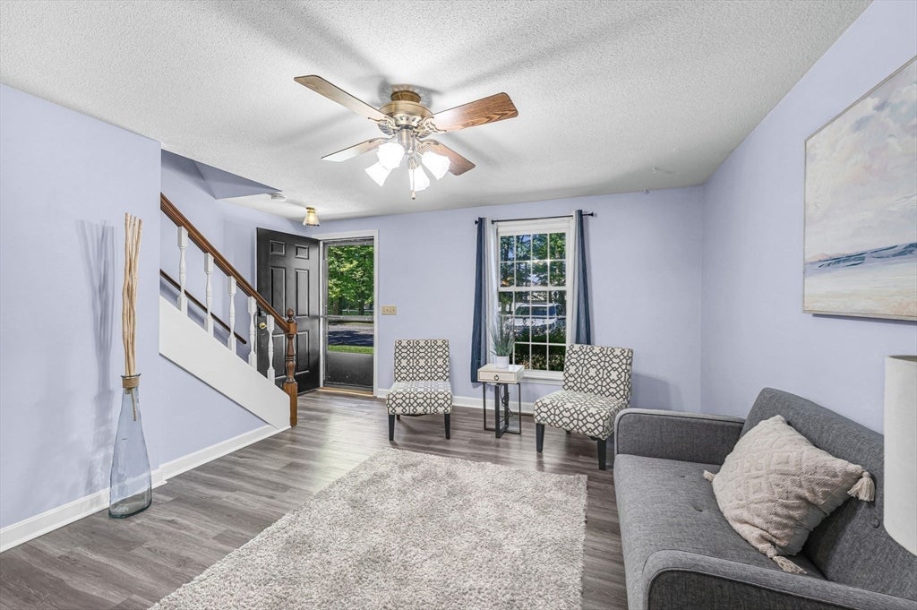 16 Corey Colonial #16, Agawam, MA, 16 Corey Colonial #16, Agawam, MA Photo #5