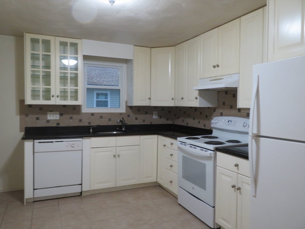 2A Bryon Rd #2A, Newton, MA Photo #2