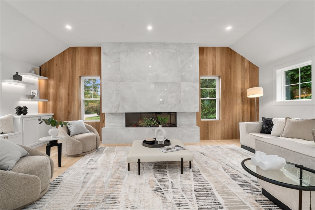 32 Deerfield
