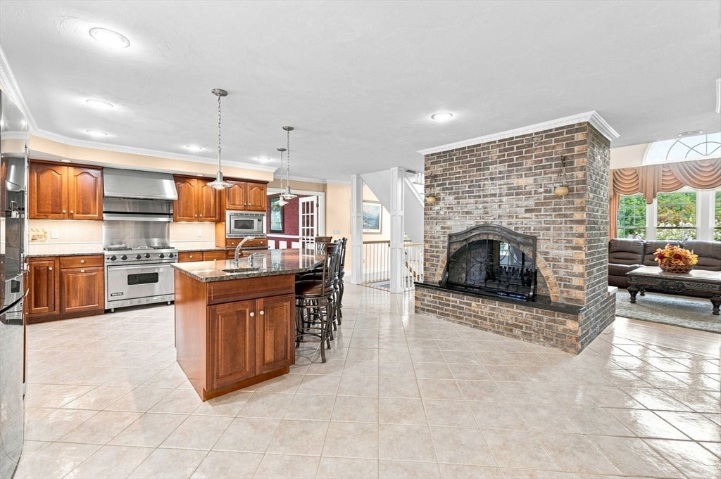 10 Edna Cir, Freetown, MA, 10 Edna Cir, Freetown, MA Photo #10