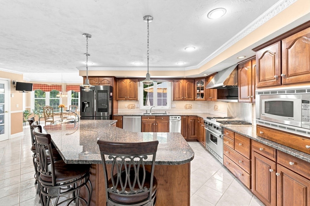 10 Edna Cir, Freetown, MA, 10 Edna Cir, Freetown, MA Photo #9