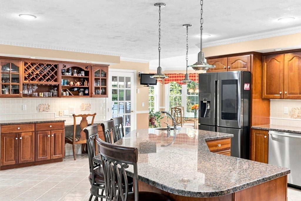10 Edna Cir, Freetown, MA, 10 Edna Cir, Freetown, MA Photo #8