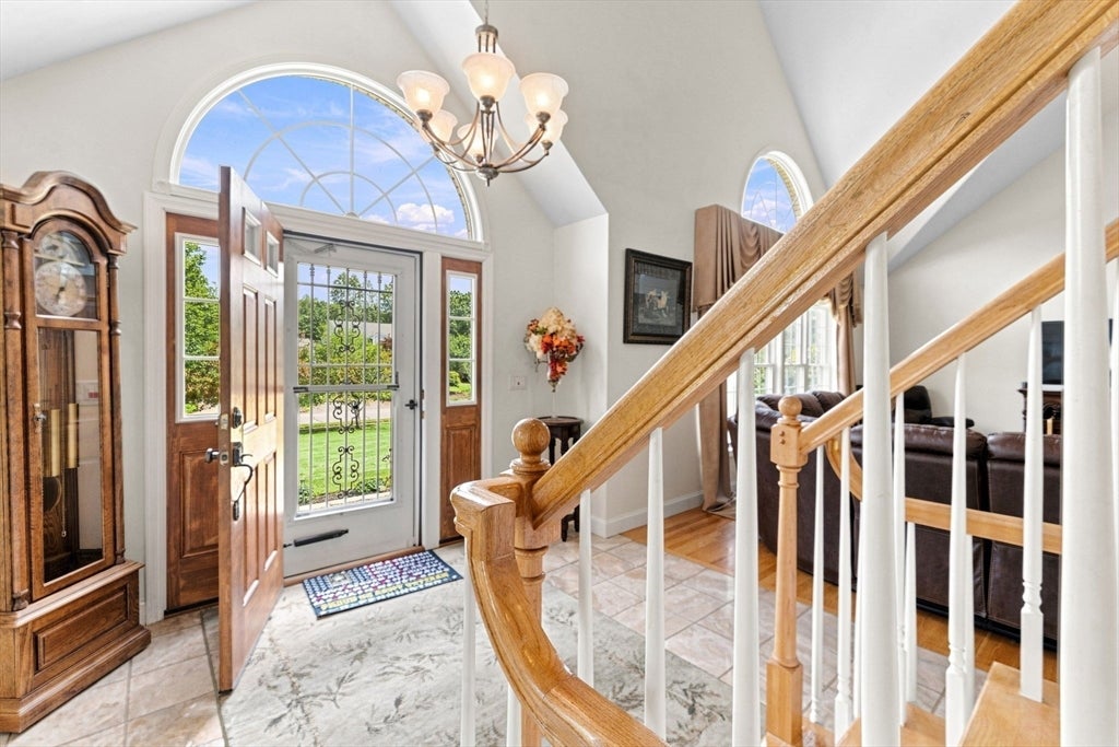 10 Edna Cir