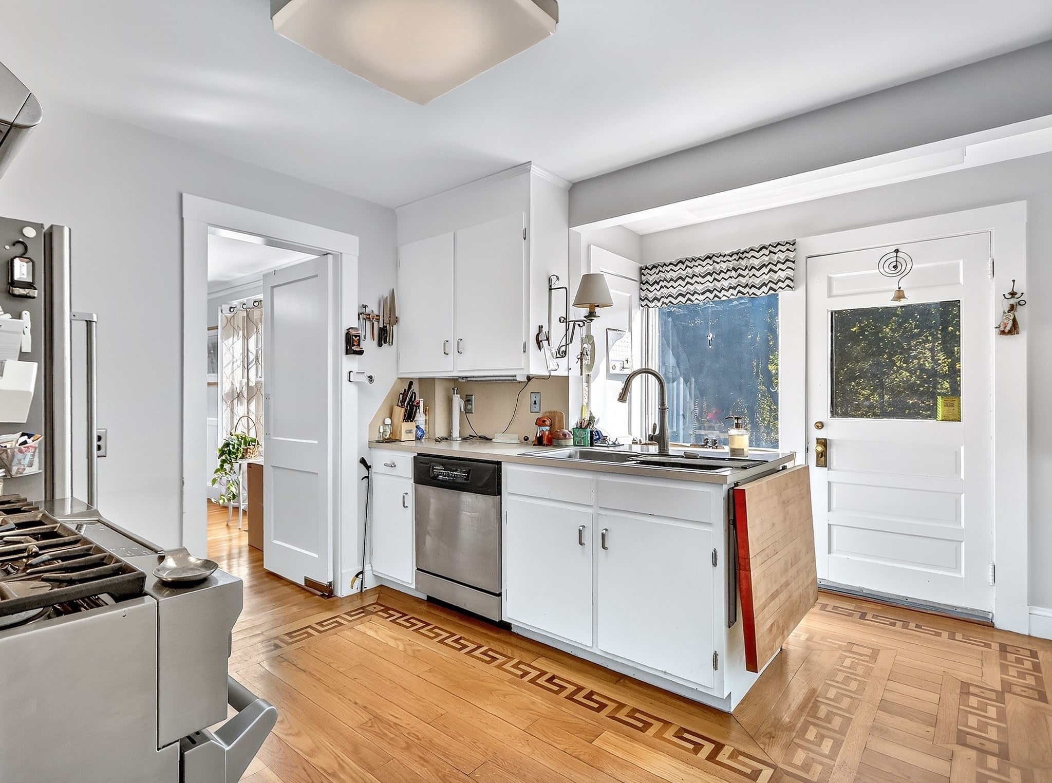 130 Grosvenor Road, Needham, MA, 130 Grosvenor Road, Needham, MA Photo #7