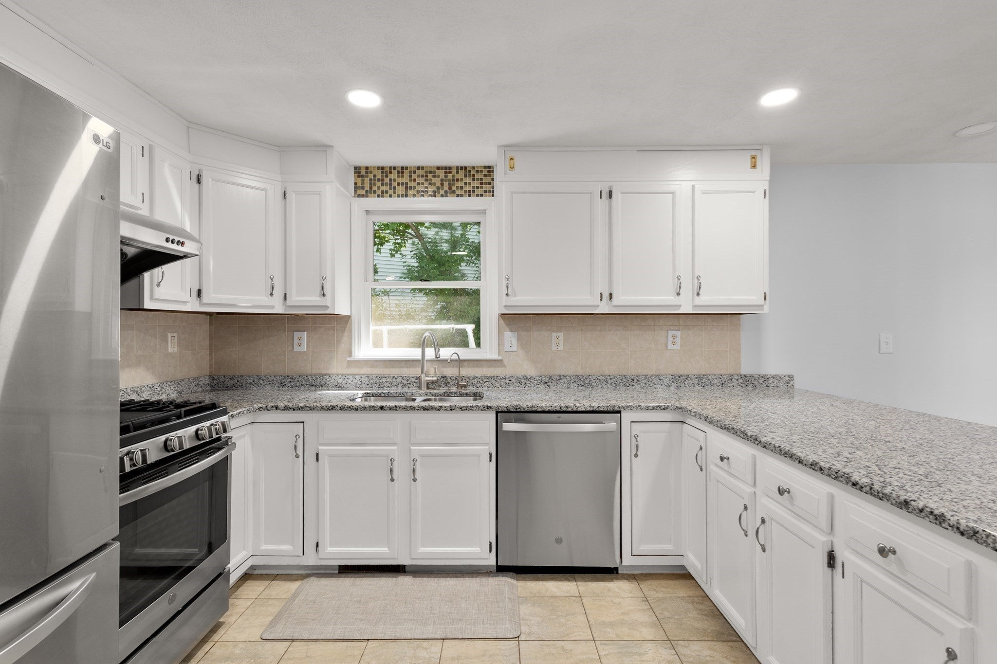 20 Hatikva Way, Chelmsford, MA, 20 Hatikva Way, Chelmsford, MA Photo #9
