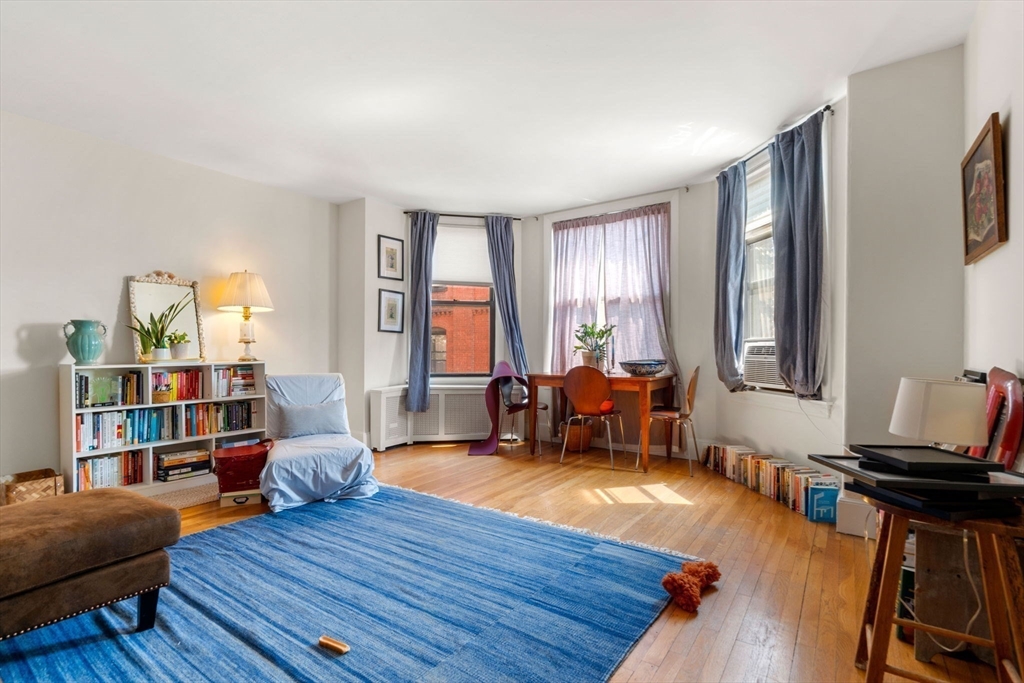 14-16 Davis Ave
