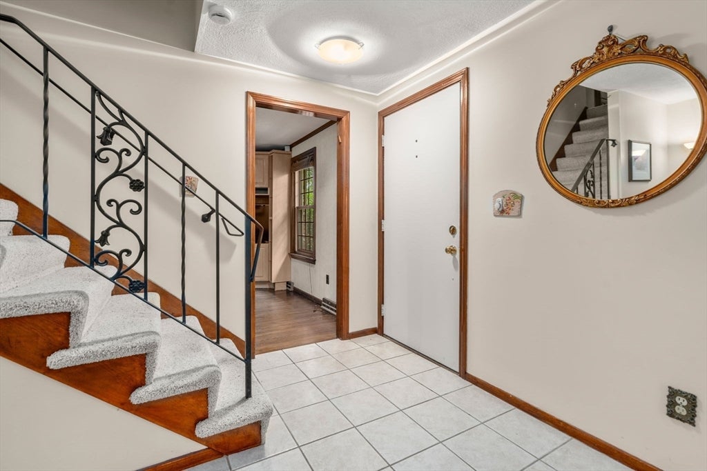 11 Bacon Rd