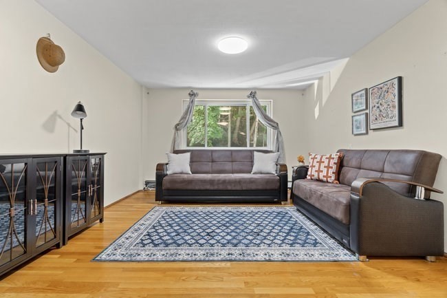 357 Faneuil St 12