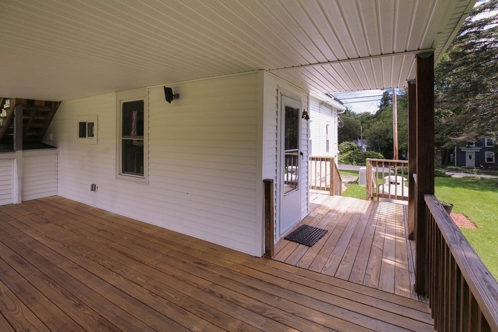 373 Highland St, Northbridge, MA Photo #29