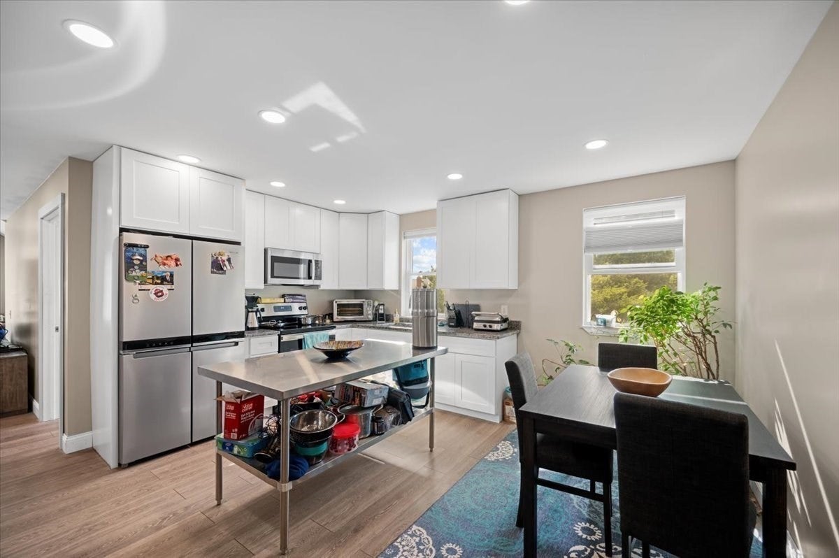 373 Highland St, Northbridge, MA Photo #19