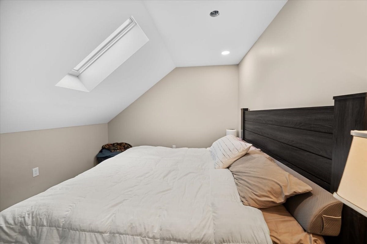 373 Highland St, Northbridge, MA Photo #17