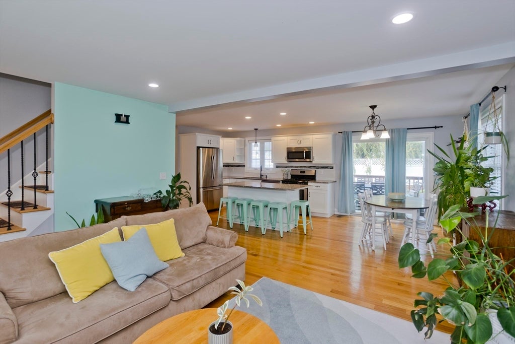 15 Lombard Ave, East Longmeadow, MA Photo #5
