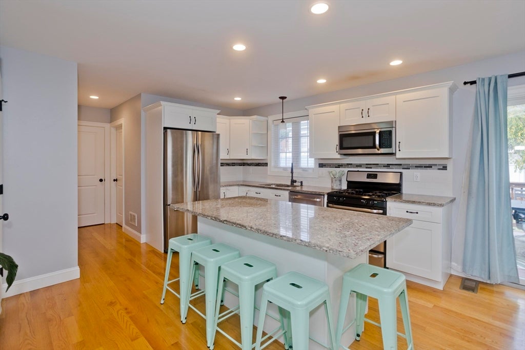 15 Lombard Ave, East Longmeadow, MA Photo #12
