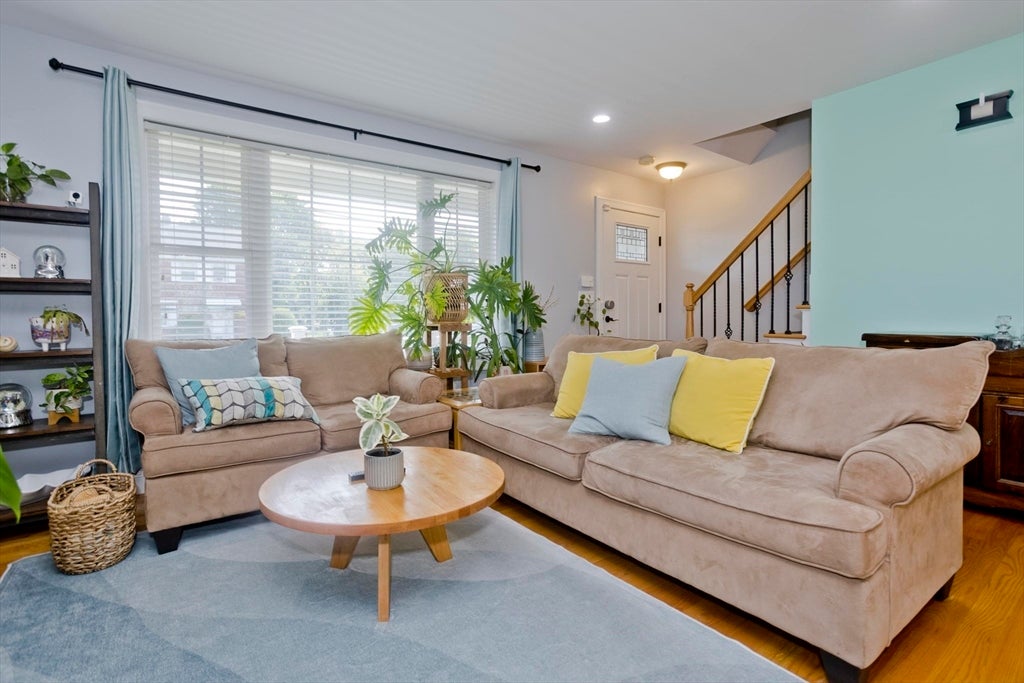 15 Lombard Ave, East Longmeadow, MA Photo #4