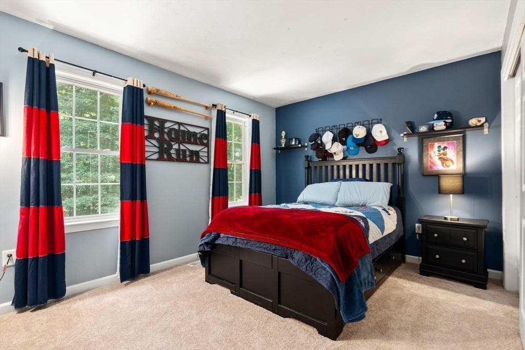 7 Evergreen Ln, Sturbridge, MA Photo #19