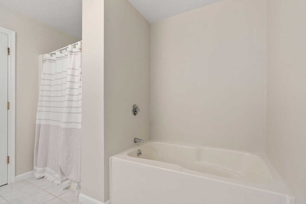 7 Evergreen Ln, Sturbridge, MA Photo #24