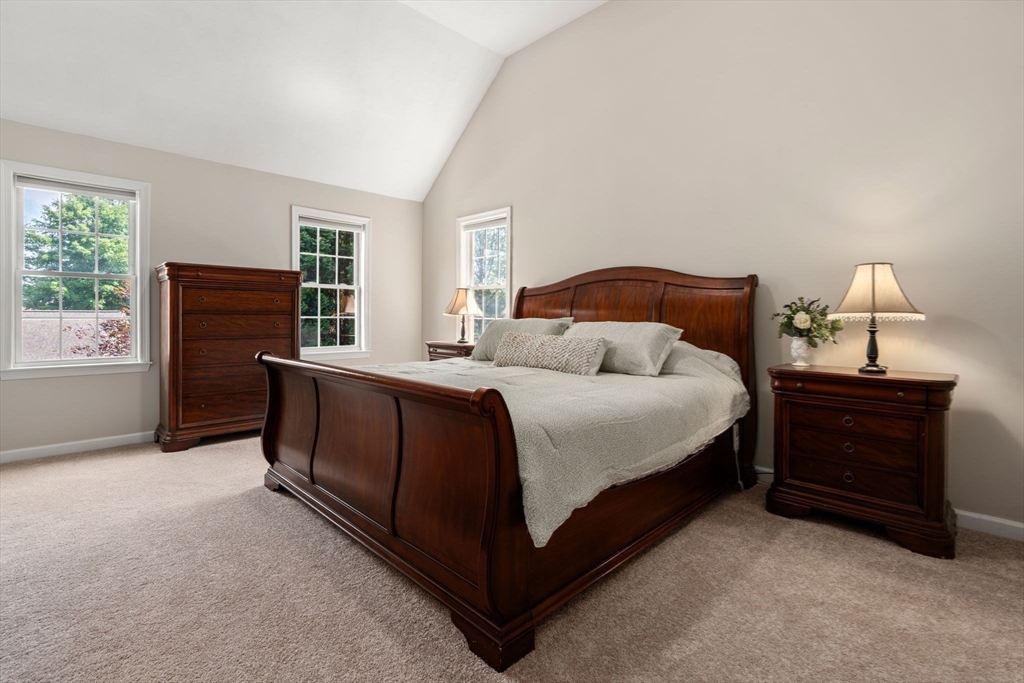 7 Evergreen Ln, Sturbridge, MA Photo #21