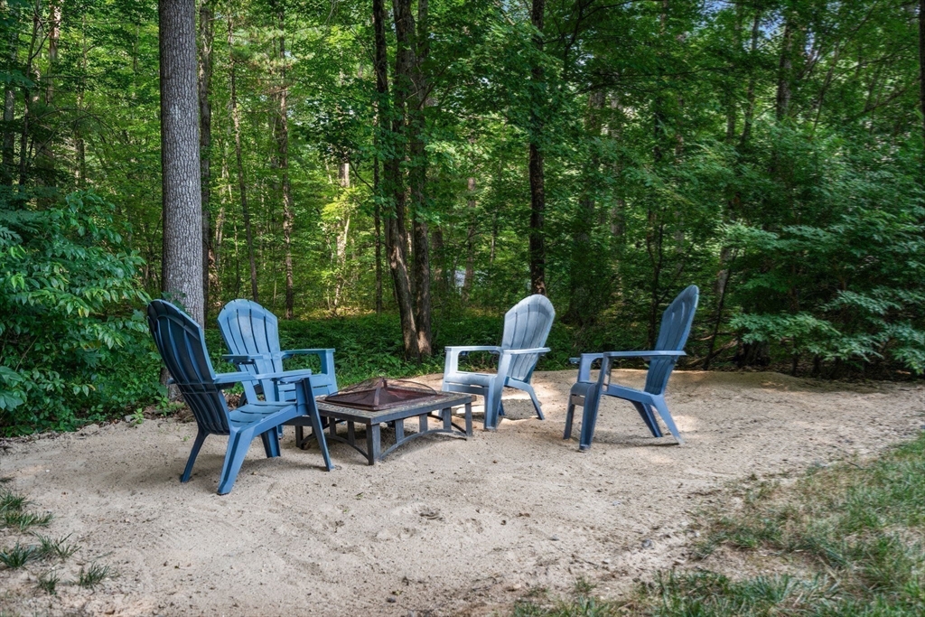 7 Evergreen Ln, Sturbridge, MA Photo #30