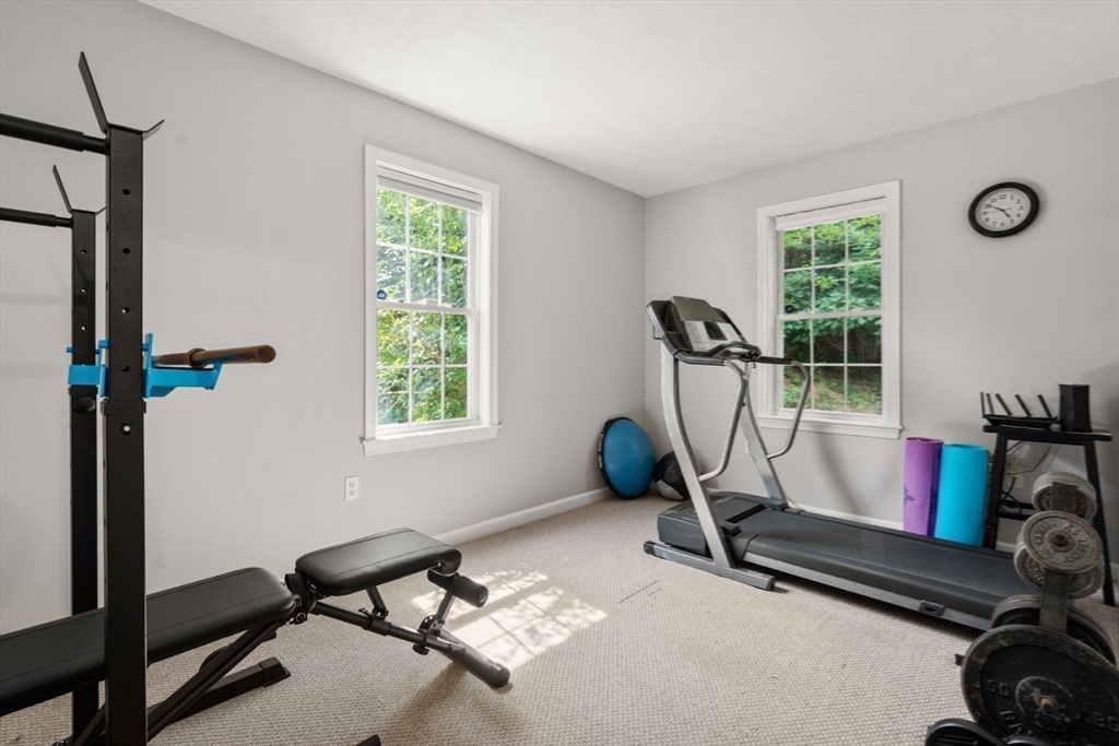 7 Evergreen Ln, Sturbridge, MA Photo #15