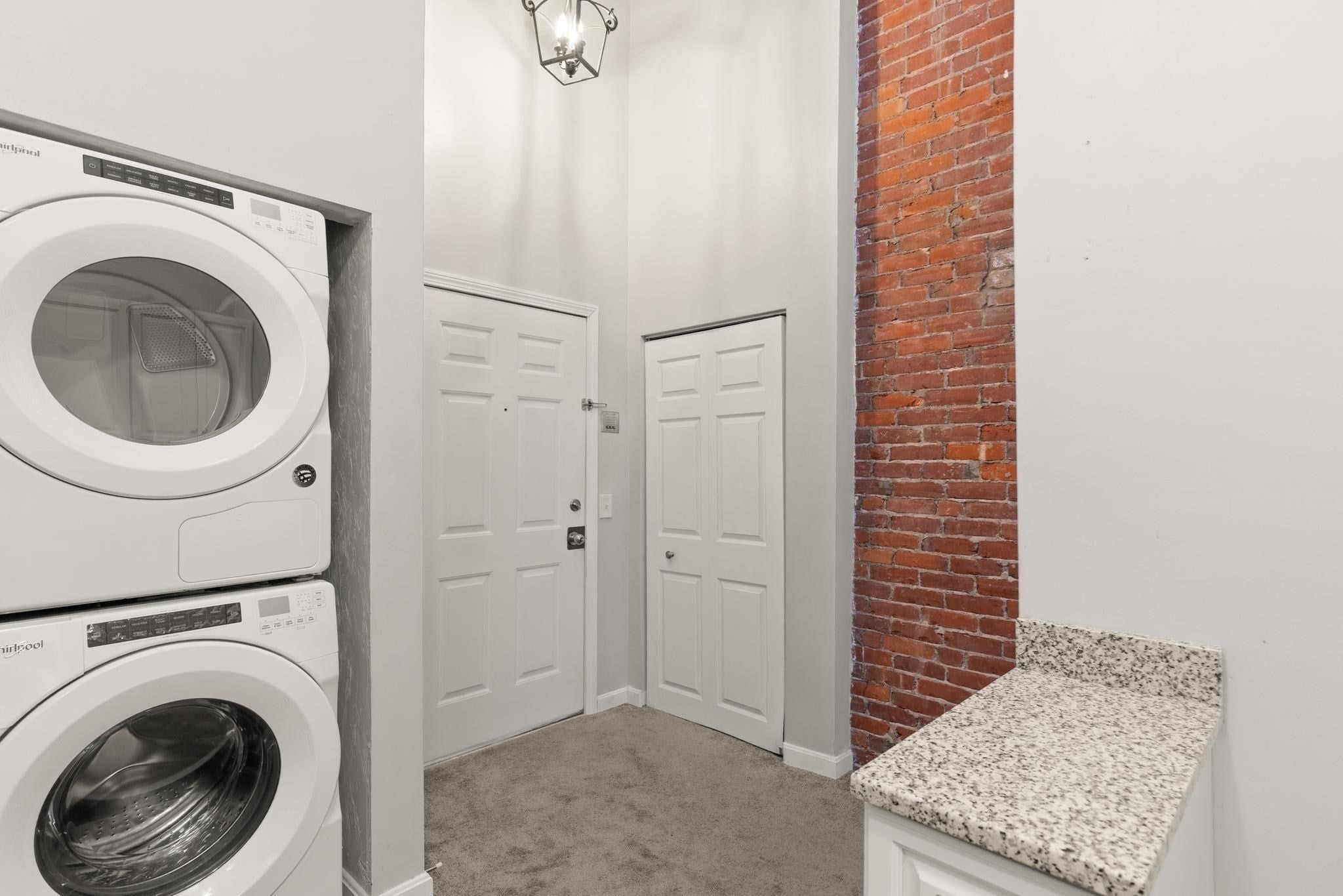 31 Elizabeth St 303
