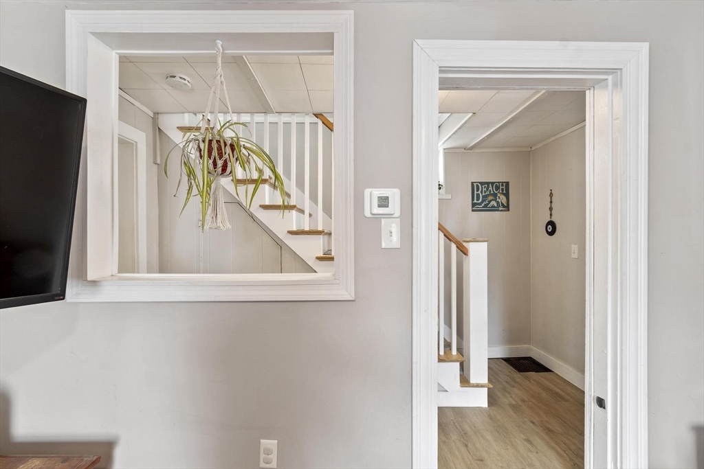 1 Union Street, Amesbury, MA, 1 Union Street, Amesbury, MA Photo #18