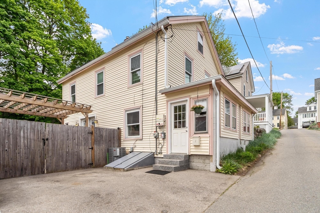 1 Union Street, Amesbury, MA, 1 Union Street, Amesbury, MA Photo #37