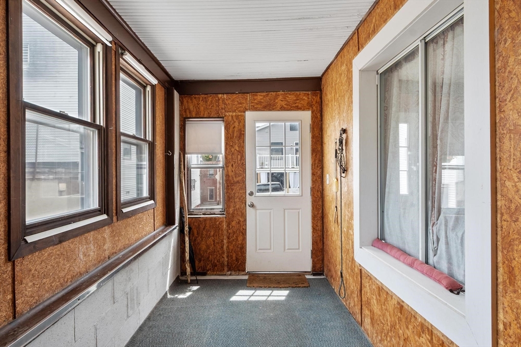 1 Union Street, Amesbury, MA, 1 Union Street, Amesbury, MA Photo #39