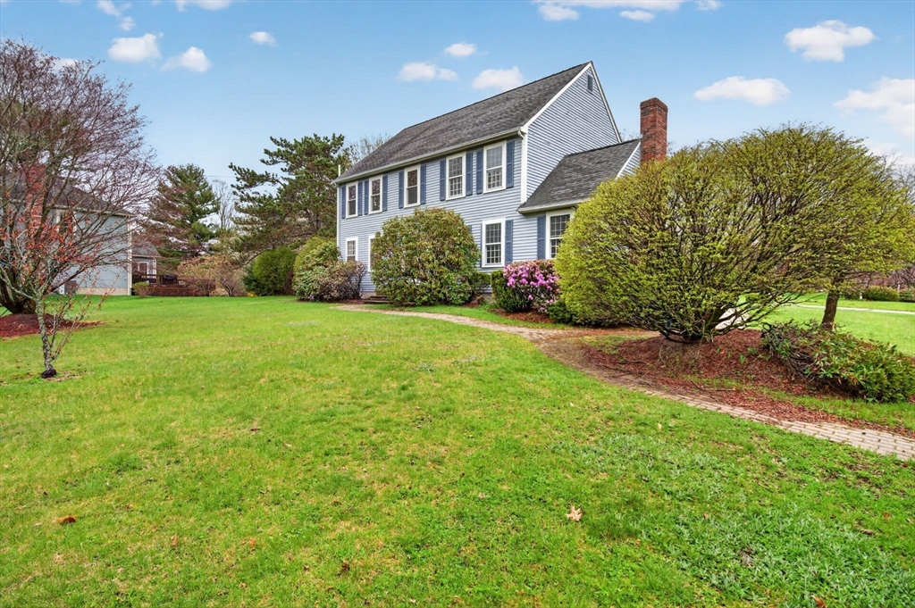 10 Olympic Ln